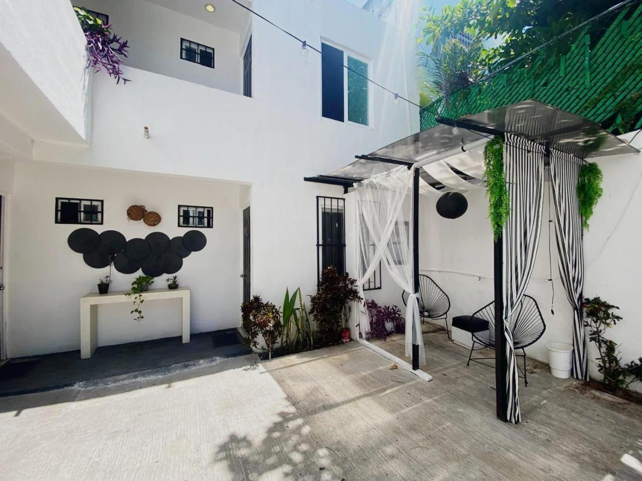 פלאייה דל כרמן The Hostal Inn מראה חיצוני תמונה