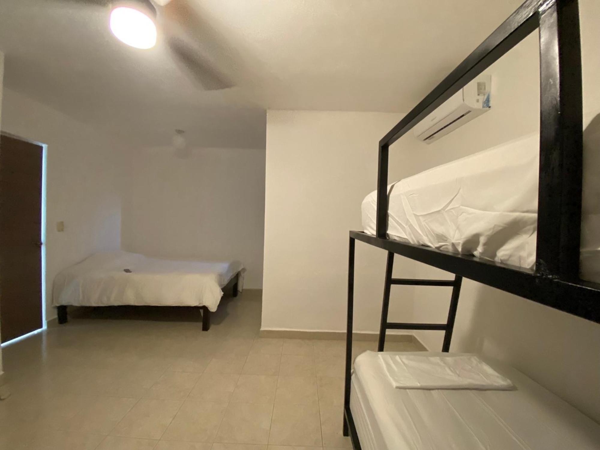 פלאייה דל כרמן The Hostal Inn מראה חיצוני תמונה